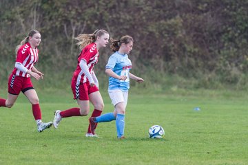 Bild 254 - wBJ TuS Tensfeld - SV Fortuna St. Juergen